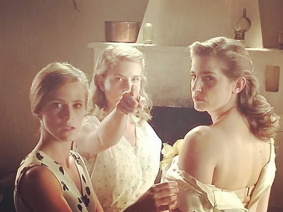 Άγριες Μέλισσες: Η Δρόσω έγκυος από τον Νικηφόρο – Η Ελένη ζευγάρι με τον Κυπραίο!