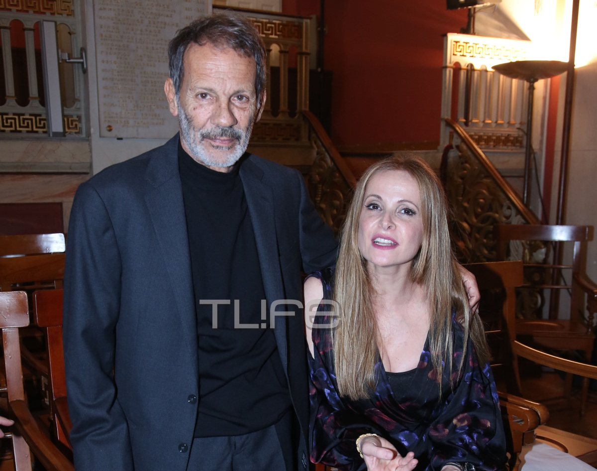 Σταύρος Ξαρχάκος: Έγινε επίτιμος διδάκτωρας, έχοντας στο πλευρό του την κόρη την σύζυγό του! [pics]