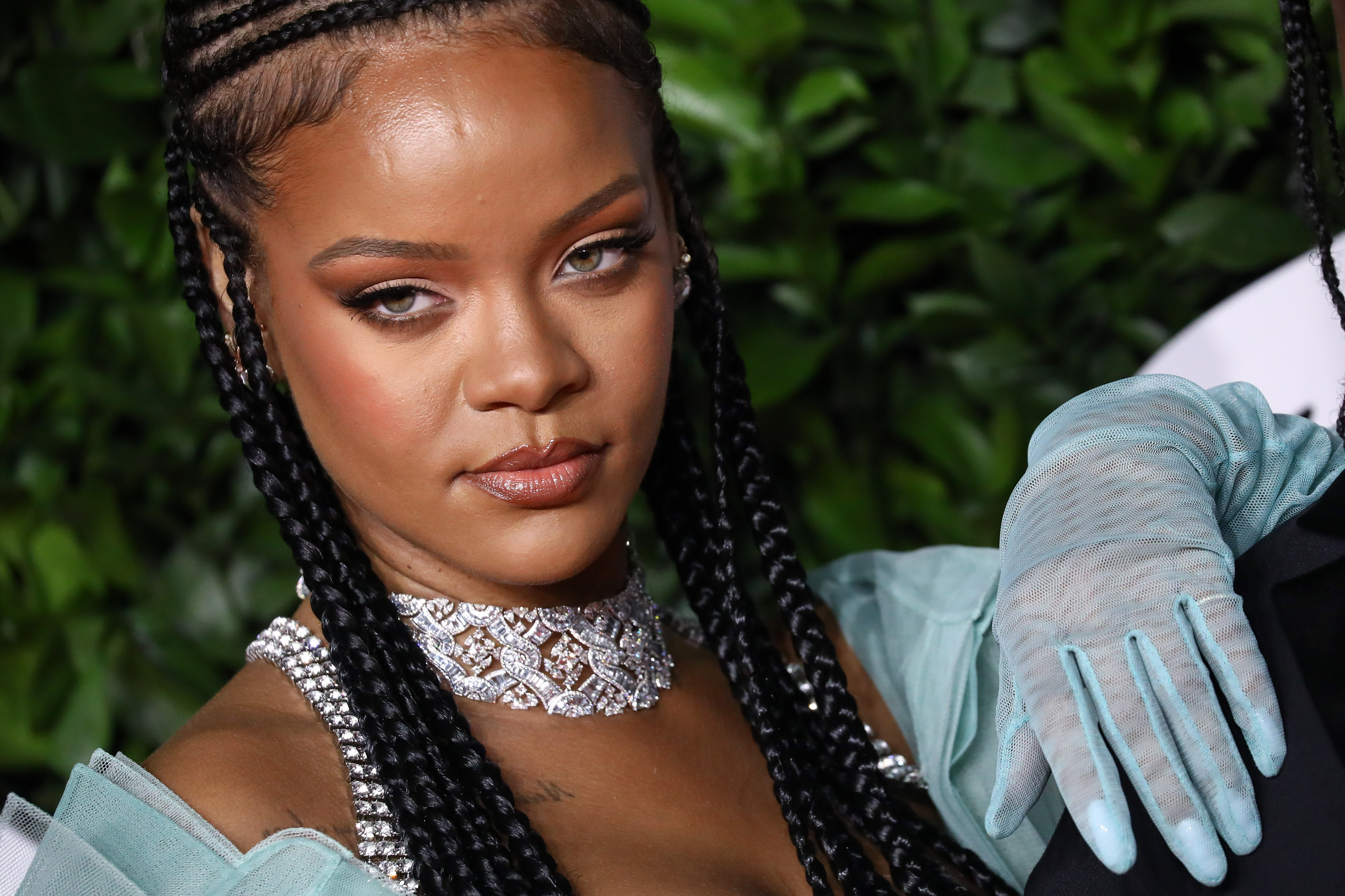 Δοκιμάσαμε την νέα μάσκαρα της Rihanna και αυτή είναι η γνώμη μας!