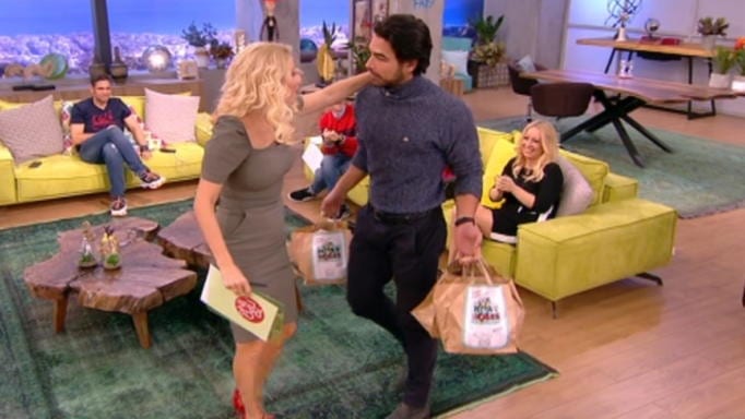 Ο Νίκος Αναδιώτης έκανε… delivery στη Φαίη Σκορδά!
