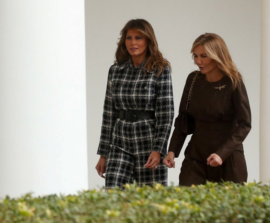 Μαρέβα Μητσοτάκη – Melania Trump: Chic εμφανίσεις με ολόσωμες φόρμες και για τις δυο κυρίες! Φωτογραφίες