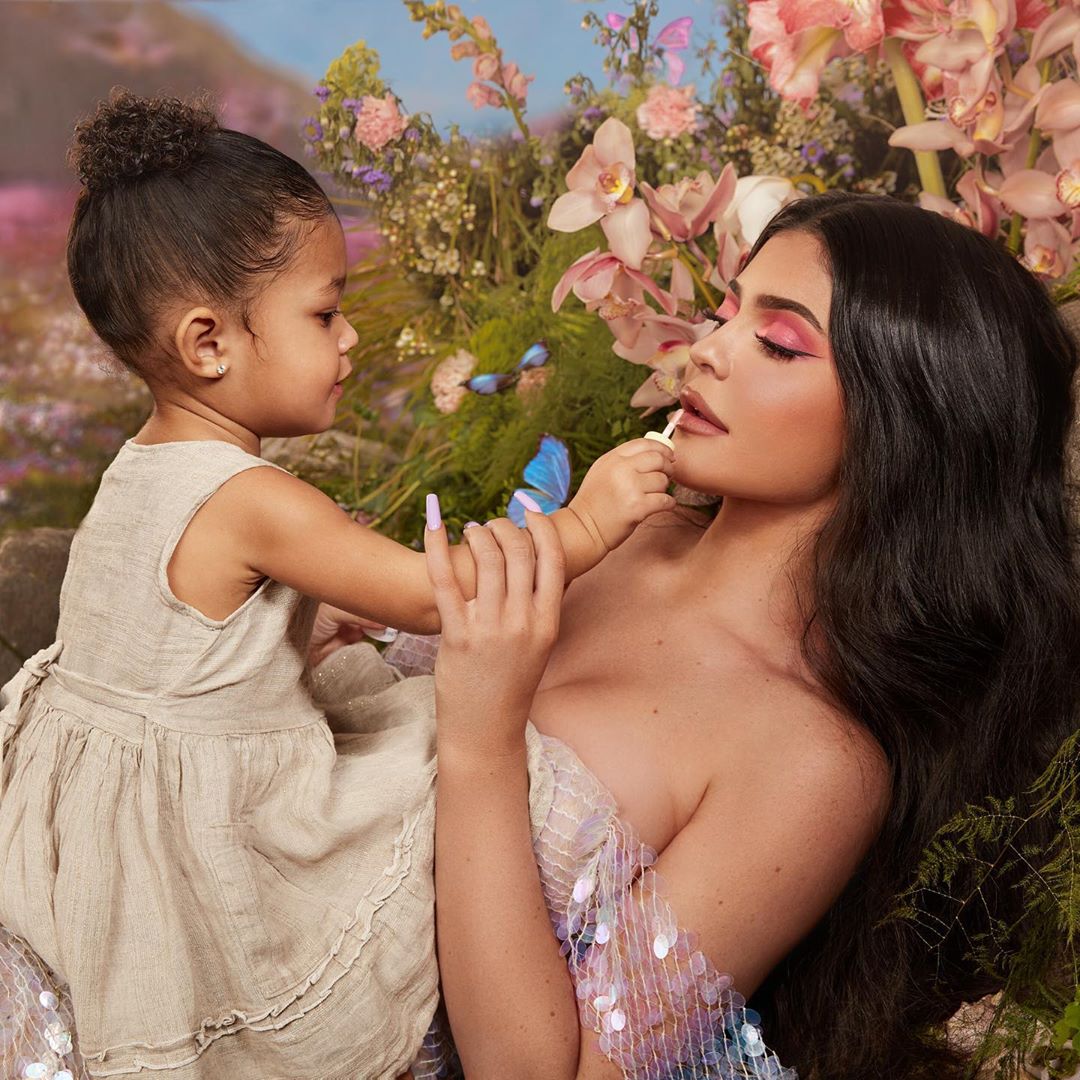 Kylie Jenner: Έφτιαξε θεματικό πάρκο χιλιάδων δολαρίων για τα γενέθλια της Stormi! video