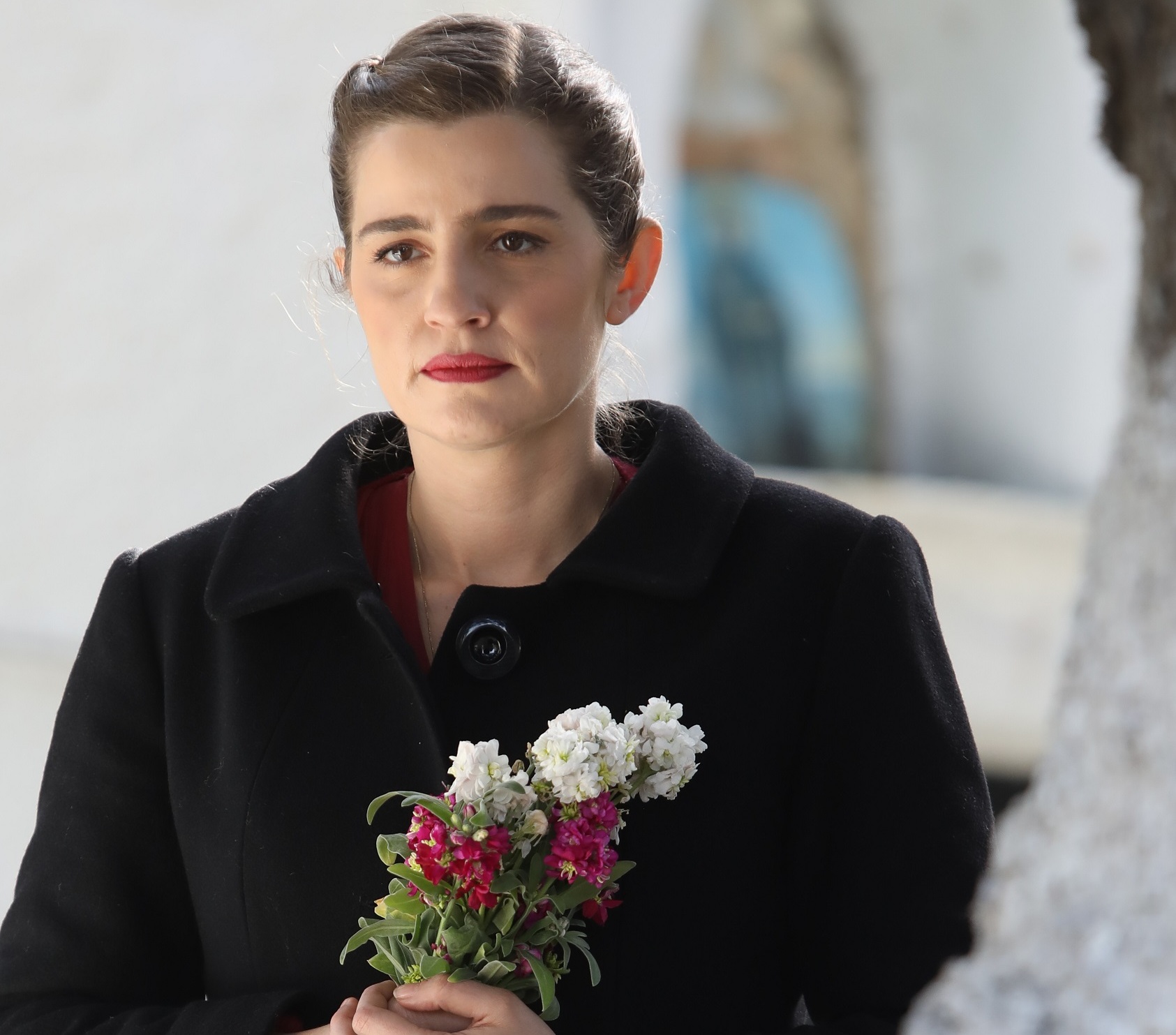 Άγριες Μέλισσες- spoiler: Ο Νικηφόρος επιτίθεται στη Δρόσω – Ο Κωνσταντής καίει το σπίτι της Ελένης!