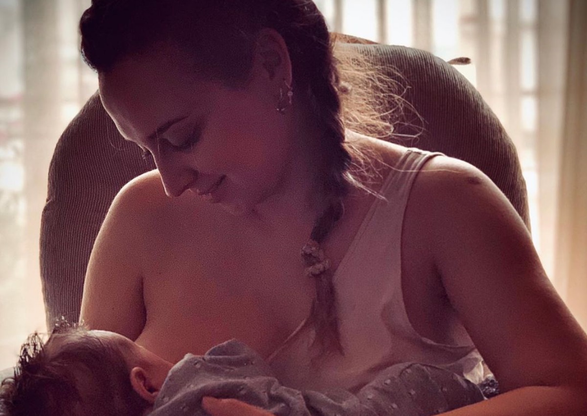 Κλέλια Πανταζή: Ο γιος της έγινε 2 μηνών! Φωτογραφία