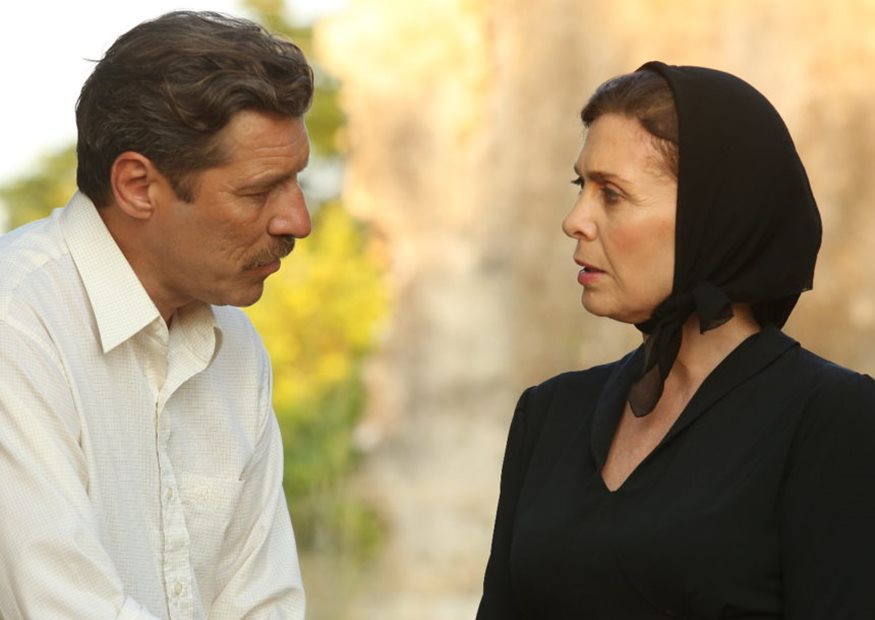 Άγριες Μέλισσες – spoiler: Ο Νικηφόρος στέλνει την Δρόσω για έκτρωση! – Η Ασημίνα τσακώνει τη Μυρσίνη με τον Κυπραίο!