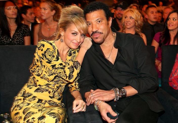 Lionel Richie: Οι συμβουλές που δίνει στις κόρες του Nicole και Sophia Richie!