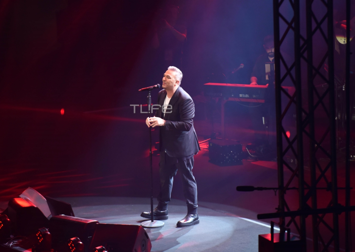 Αντώνης Ρέμος: Η τρυφερή αφιέρωση στη συναυλία του για τα γενέθλια της κόρης του! [video]