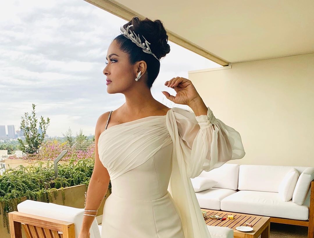 ΟΣΚΑΡ 2020: Επική φωτογραφία! H Salma Hayek ταΐζει στο στόμα…χαβιάρι, την Penelope Cruz!