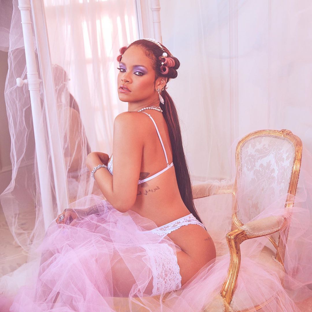 Rihanna: Την ώρα που όλοι φοβόμαστε τον κορονοϊό εκείνη, μας ανεβάζει το… ηθικό! [pics]