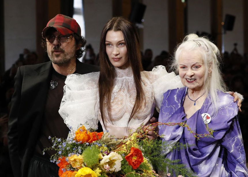 H Bella Hadid φόρεσε ξανά νυφικό Vivienne Westwood!