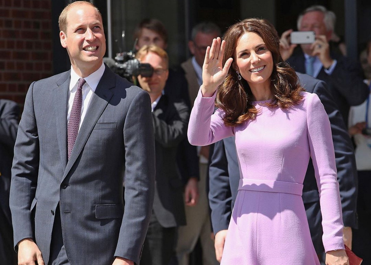 Πρίγκιπας William – Kate Middleton: Ο George, η Charlotte και ο Louis χειροκροτούν τους γιατρούς! Το βίντεο που έγινε viral