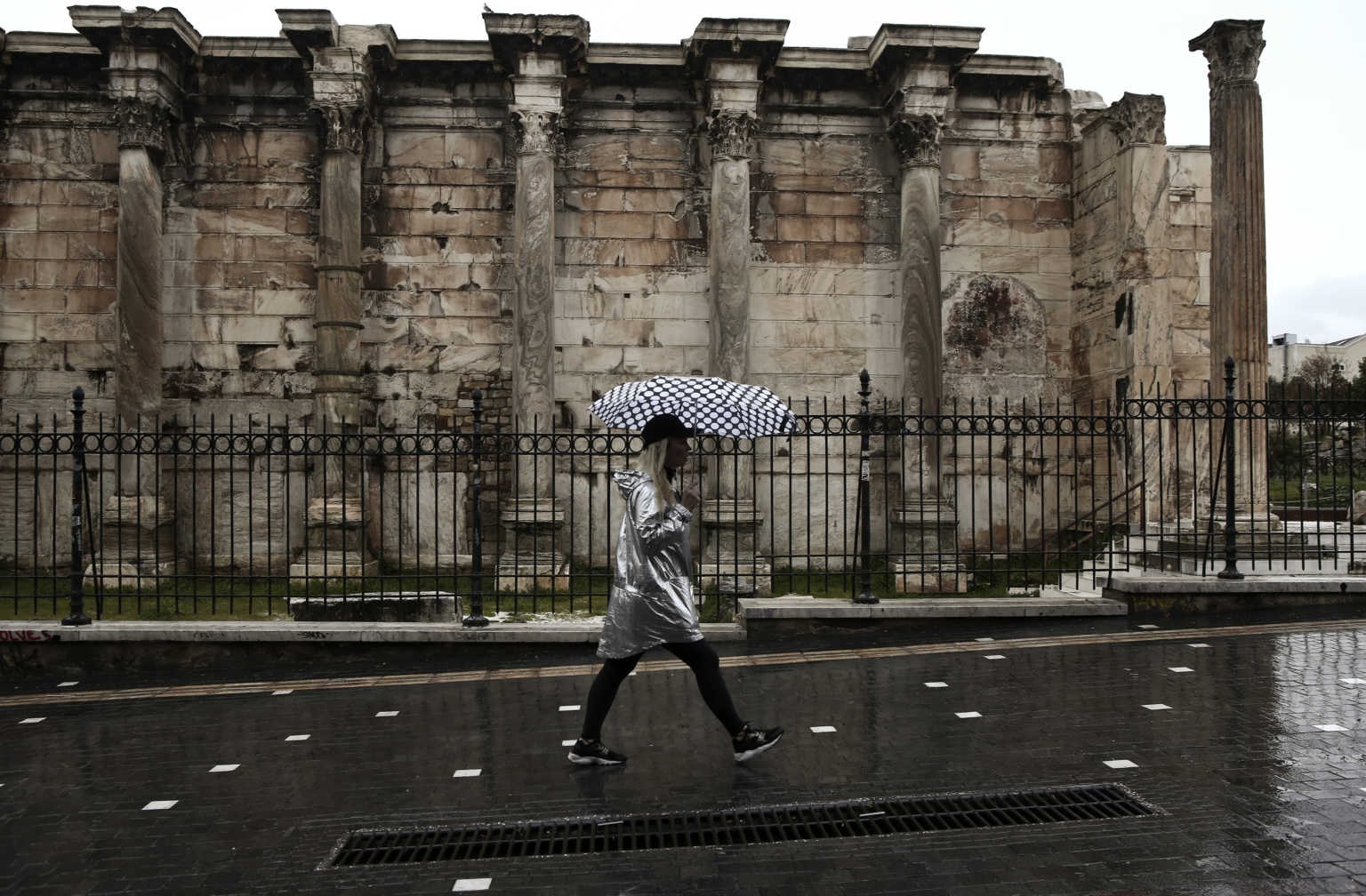 Καιρός αύριο: Πρωταπριλιά με ισχυρές βροχές και καταιγίδες