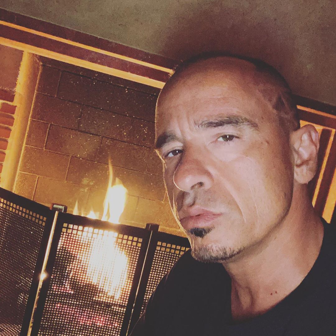 Eros Ramazzotti: Κάνει έκκληση σε όλους τους Ιταλούς για τον κορονοϊό! Βίντεο