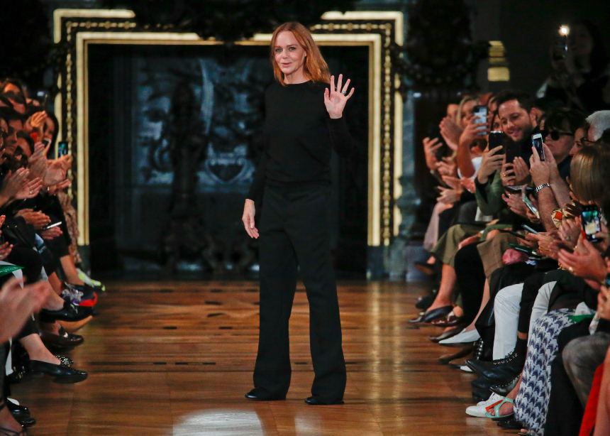 To ανατρεπτικό φινάλε στο show της Stella McCartney