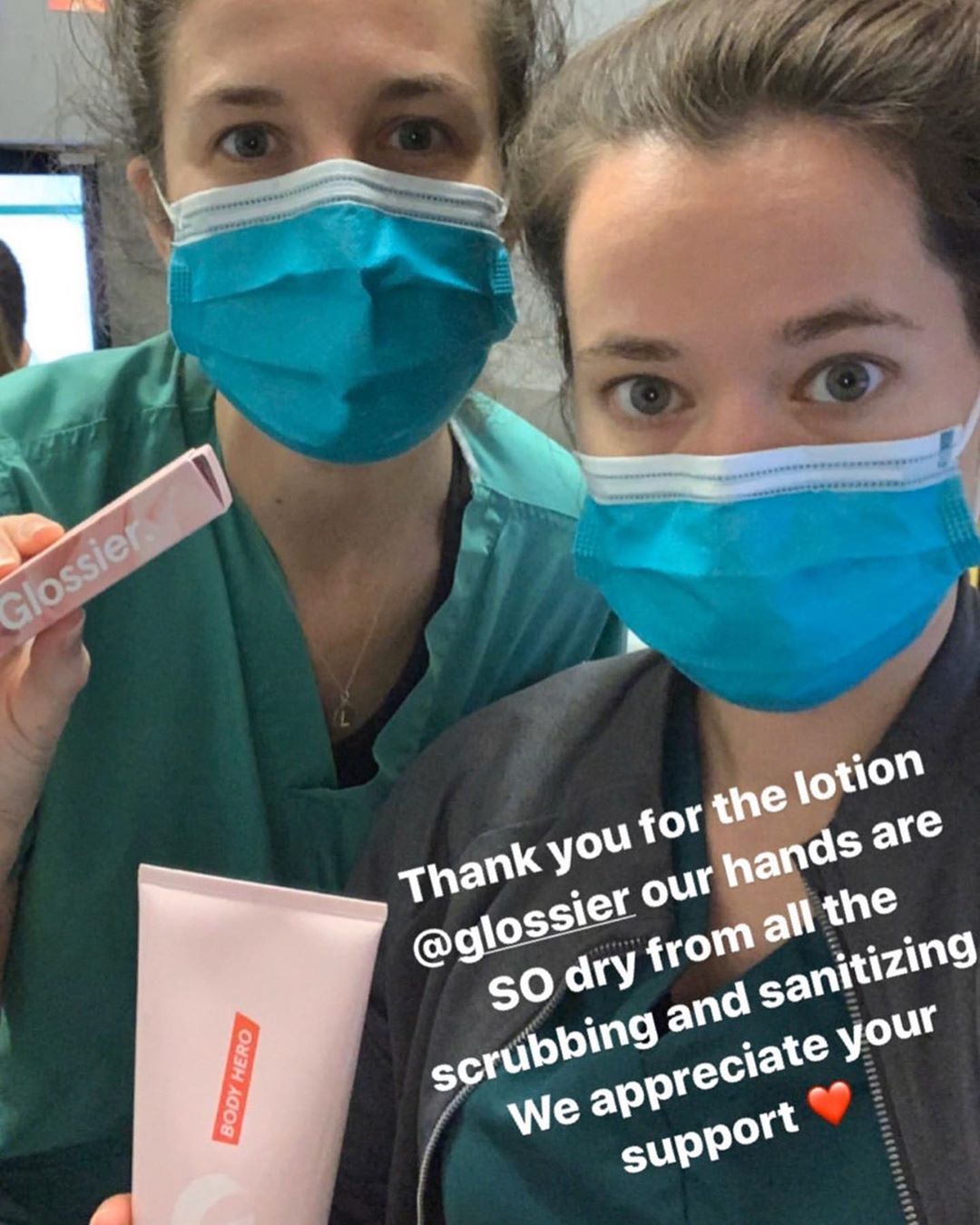 Το πιο millennial brand καλλυντικών λανσάρει κρέμα χεριών και την κάνει πρώτα δωρεά στα νοσοκομεία!