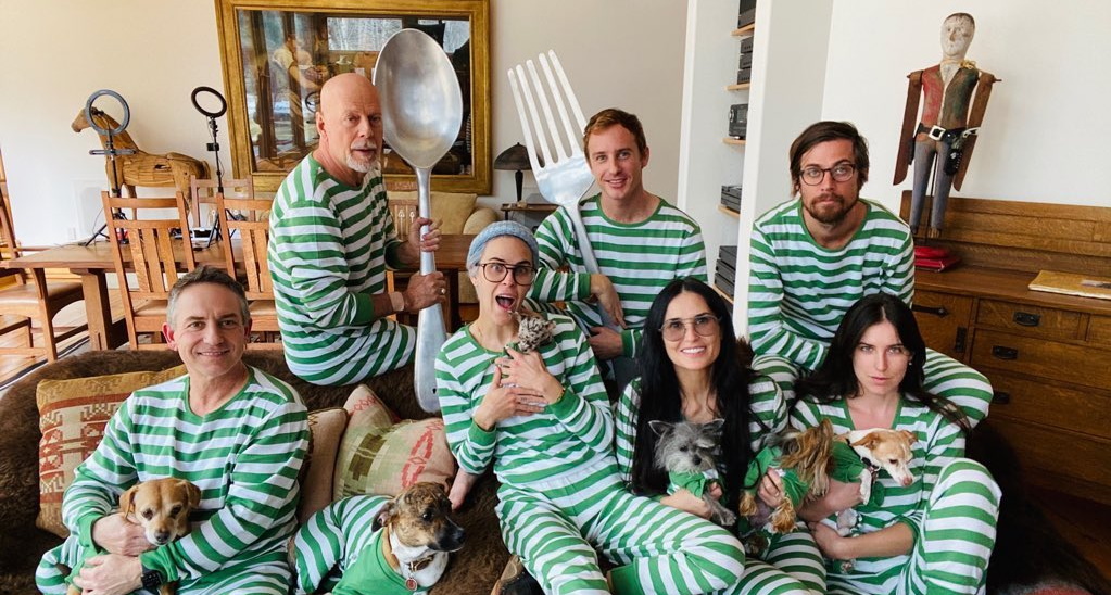 Bruce Willis - Demi Moore: Μαζί στην καραντίνα με τα παιδιά τους και… πιτζάμες! (photos)