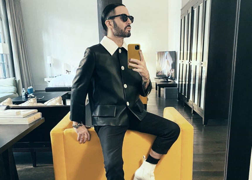 Ο Marc Jacobs μας δείχνει τι φοράει στην καραντίνα