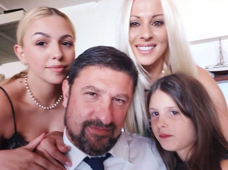 Νίκος Χαρδαλιάς: Η πανέμορφη σύζυγός του, δημοσίευσε τις πιο γλυκές οικογενειακές φωτογραφίες