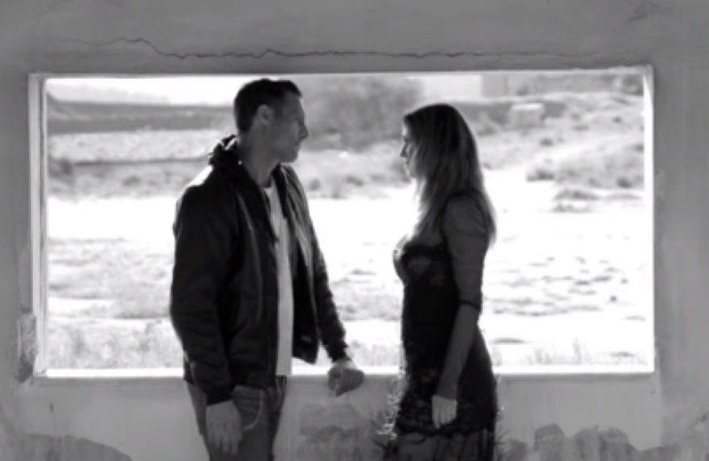 Έλλη Κοκκίνου: Δες το νέο της clip με συμπρωταγωνιστή τον Σάββα Πούμπουρα!