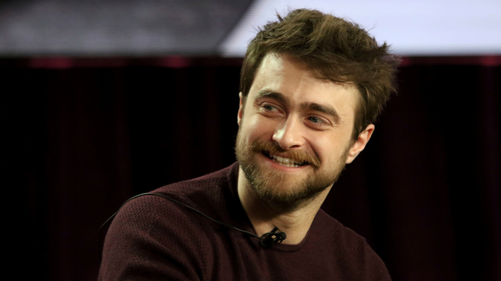 Daniel Radcliffe: Διαβάζει το πρώτο κεφάλαιο του «Ο Χάρι Πότερ και η Φιλοσοφική Λίθος»!