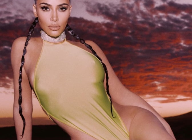 Κim Kardashian: Αποκαλύπτει τις… απίστευτες καμπύλες της και “ρίχνει” το instagram!