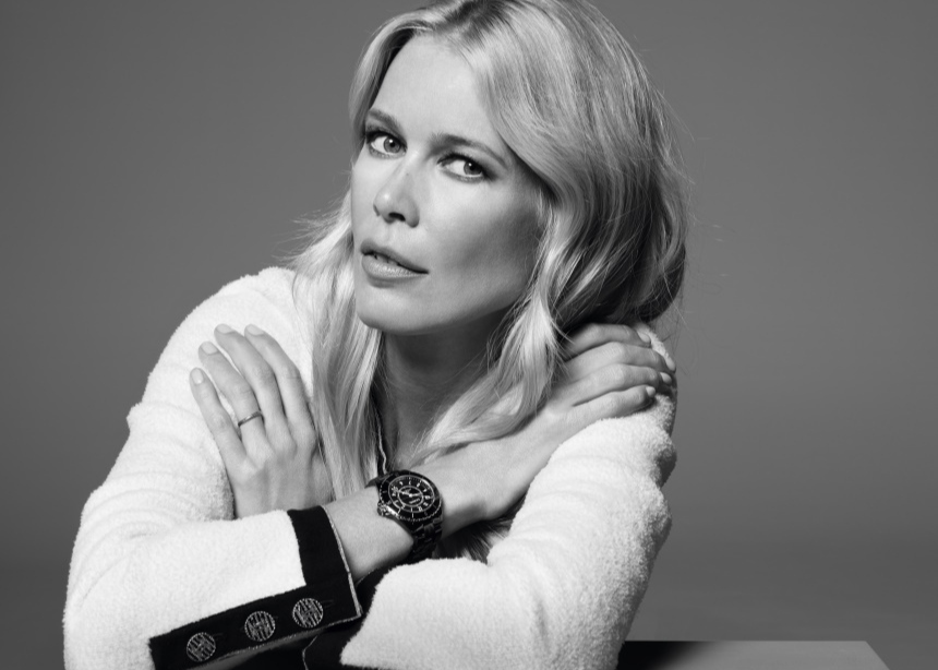 Η Claudia Schiffer στην νέα Chanel καμπάνια