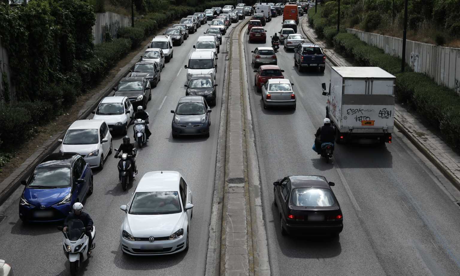 Πάνω από 600.000 τα ανασφάλιστα οχήματα στην Ελλάδα