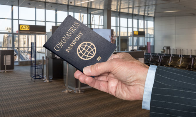 Κορονοϊός: Πώς θα γίνουν δειγματοληπτικά τεστ στις πτήσεις για να μην “ξεφύγουν” κρούσματα
