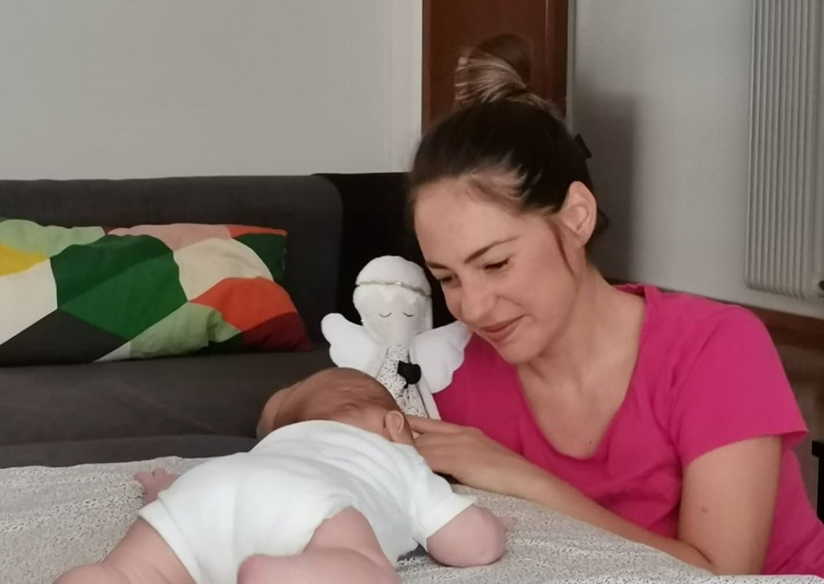 Αλεξάνδρα Ούστα: Πρωινή βόλτα με τον 3,5 μηνών γιο της! [pics]