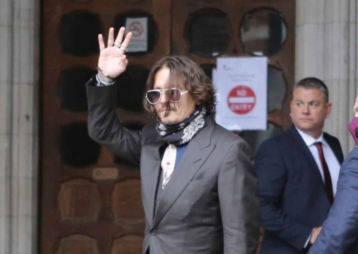 Johnny Depp: Η εξευτελιστική φωτογραφία που παρουσιάστηκε στο δικαστήριο