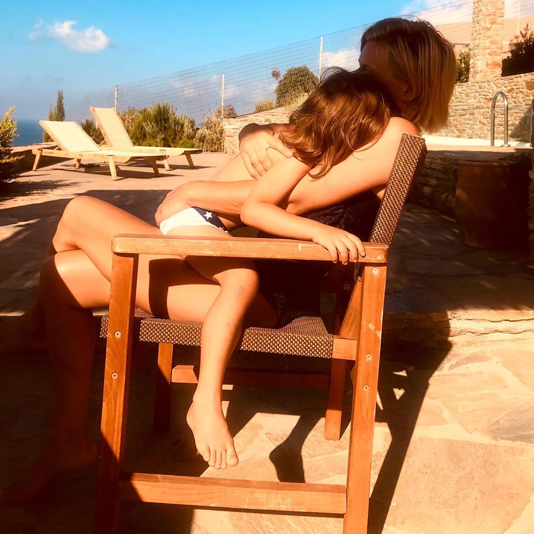 Το αισθησιακό, καυλομουνομοντελάκι marisa ehret, στο playboy! koursaros.net