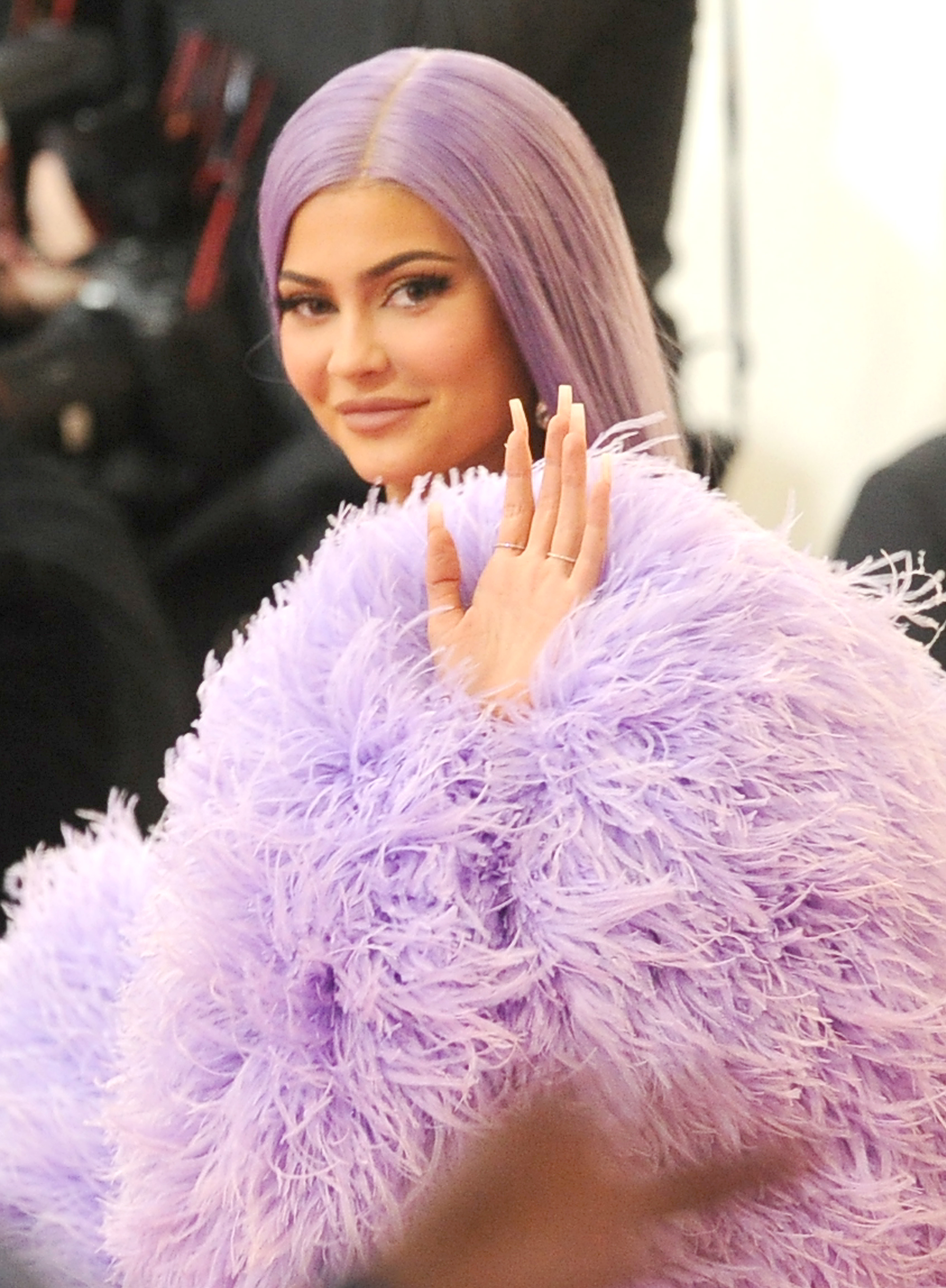 Η Kylie Jenner έχει το απόλυτο χρώμα του καλοκαιριού στα νύχια της στο τελευταίο εξώφυλλο της Vogue!