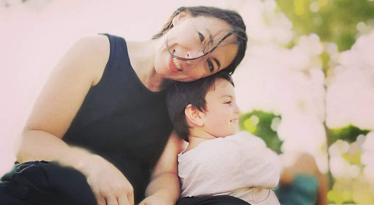 Αλίκη Κατσαβού: Έτσι περνά το πρώτο καλοκαίρι με τον γιο της μετά το θάνατο του Κώστα Βουτσά