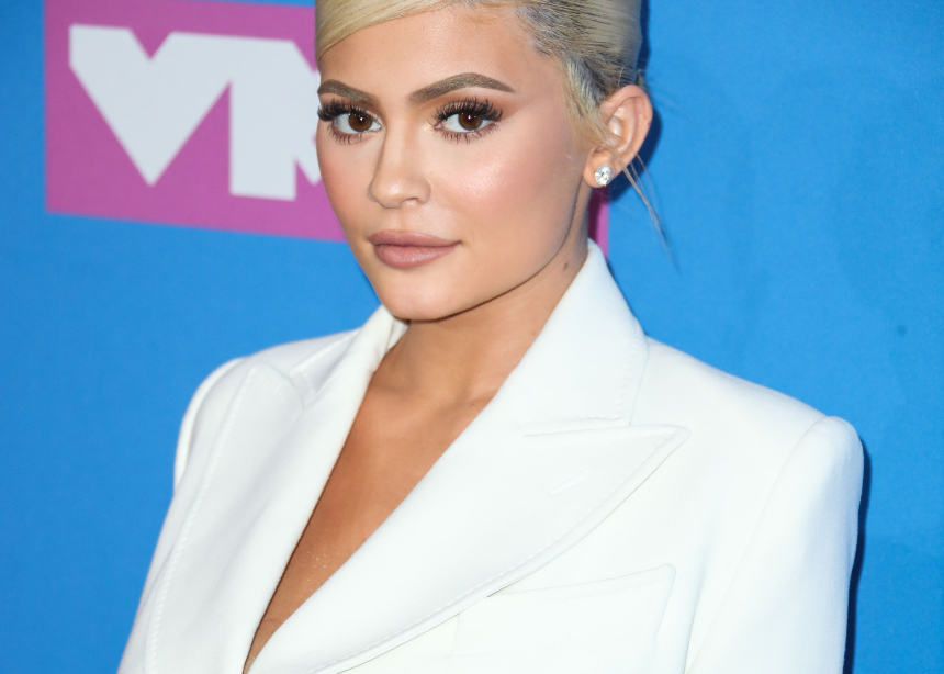 Δεν θα πιστεύεις τι φόρεσε η Kylie Jenner  για να πάει στο…γραφείο!