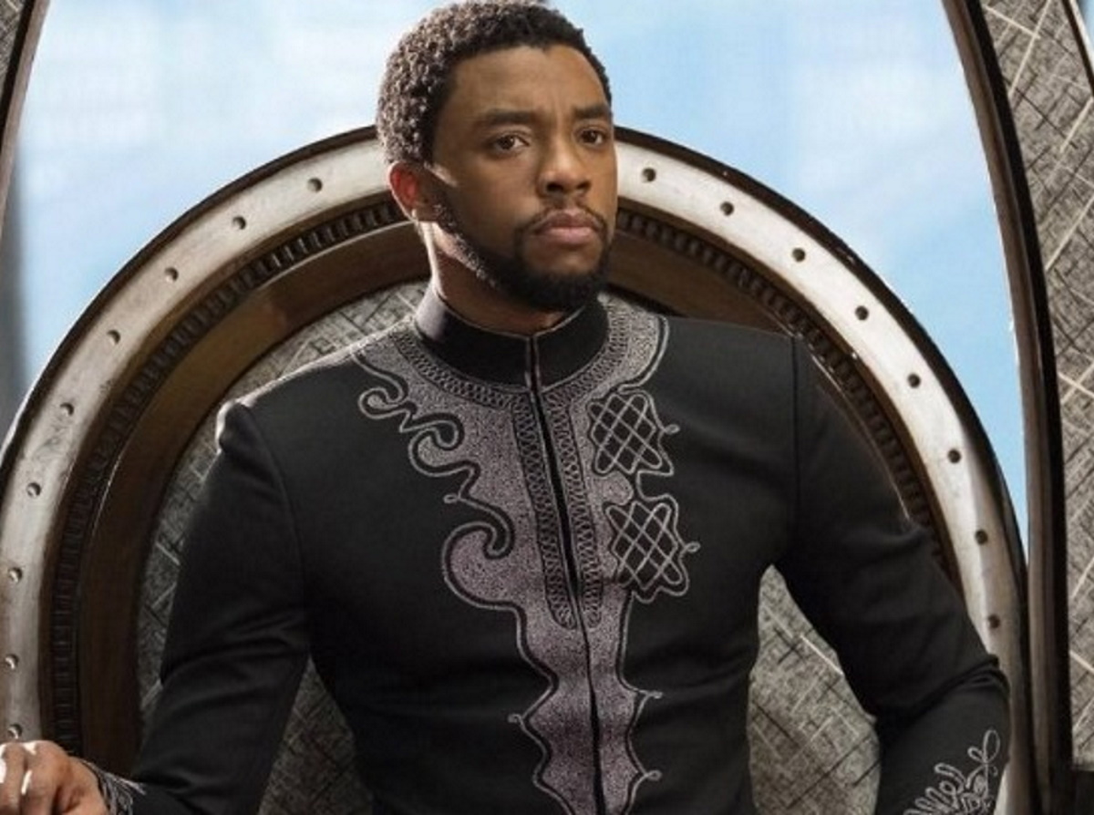 Άγαλμα προς τιμή του Chadwick Boseman