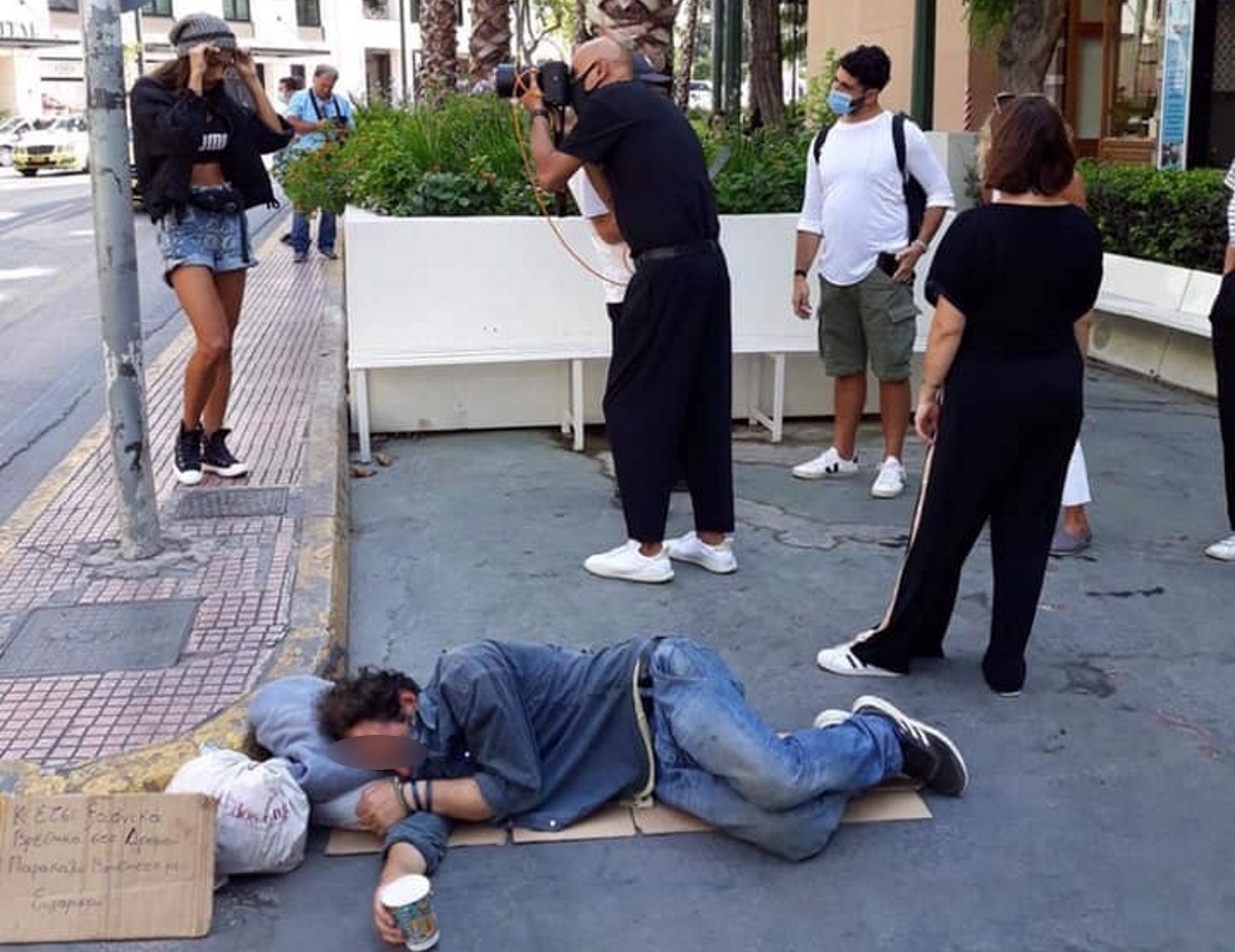 Βαγγέλης Περρής για Δημήτρη Σκουλό και την φωτογράφιση δίπλα σε άστεγο: “Ένα αυτιστικό φαινόμενο”… (βίντεο)