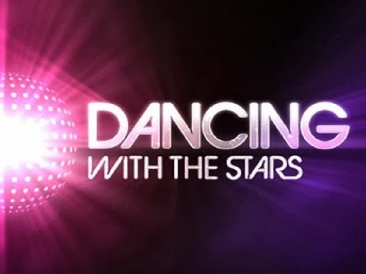 Επιστρέφει το “Dancing With The Stars” – Ποια παρουσιάστρια είναι η επικρατέστερη για την παρουσίαση; (βίντεο)