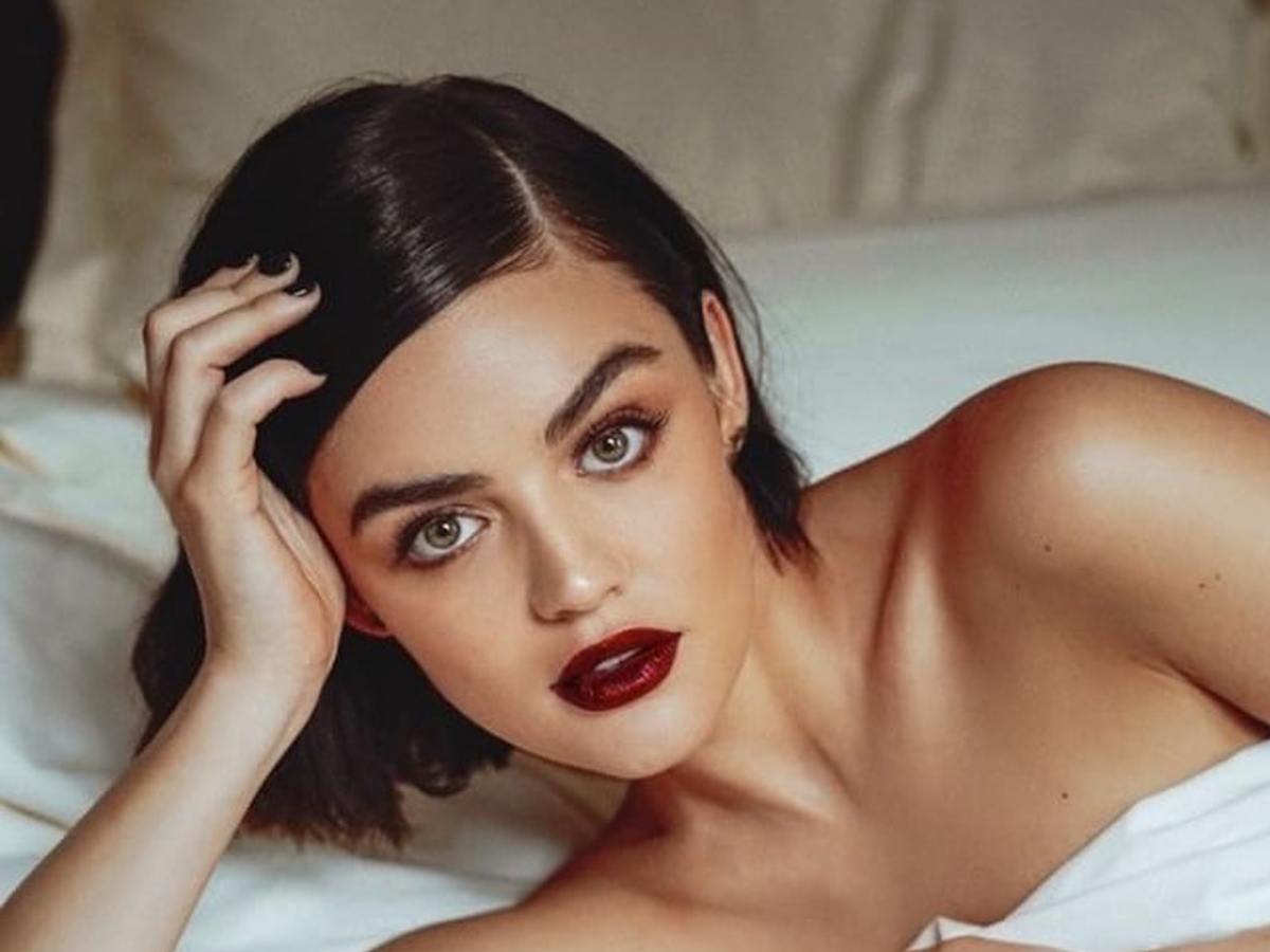 Η Lucy Hale έβαψε τα μαλλιά της στον νεροχύτη της κουζίνας της!