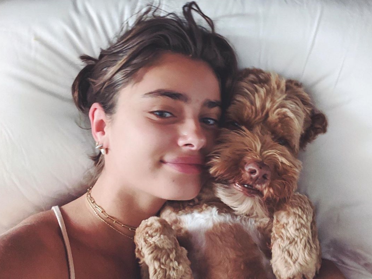 OMG! Η Taylor Hill έχει το τελειότερο καρέ που έχουμε δει ποτέ!