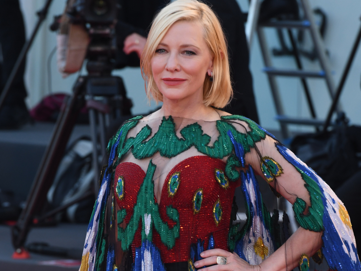 ΟMG!H Cate Blanchett στην τελετή λήξης του Φεστιβάλ Βενετίας μας θύμισε ξανά τι σημαίνει glam στο κόκκινο χαλί!