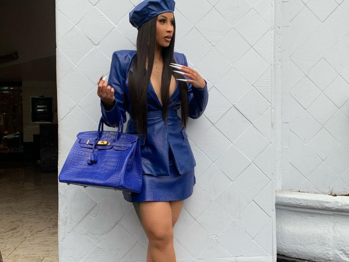 Εσύ πόσες Hermes Birkin τσάντες πιστεύεις ότι έχει η Cardi B στην συλλογή της;