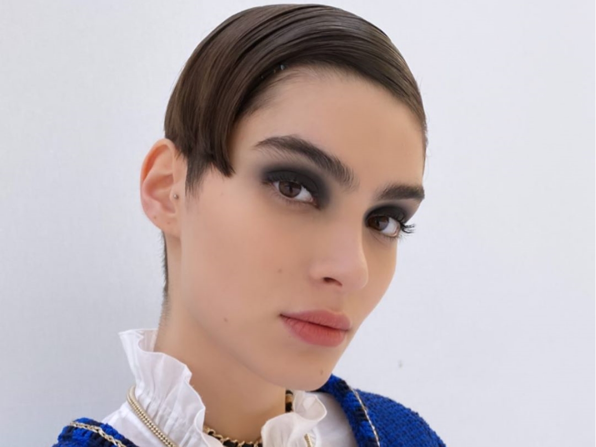 Chanel Spring- Summer 2021: Ξέχασε το No Makeup Makeup! Τα smokey eyes επέστρεψαν