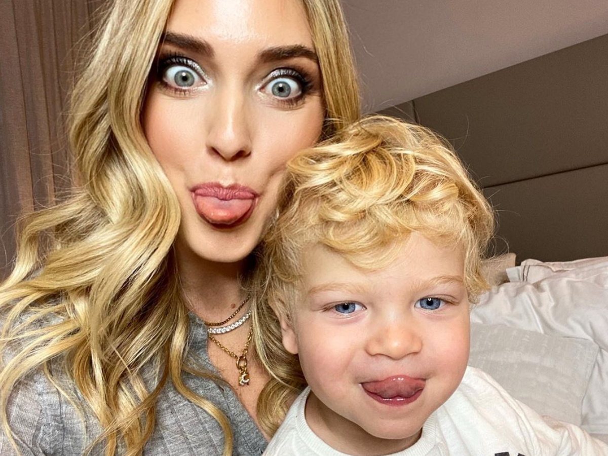 Η Chiara Ferragni άφησε τον γιο της να της κάνει μακιγιάζ και ιδού το αποτέλεσμα!