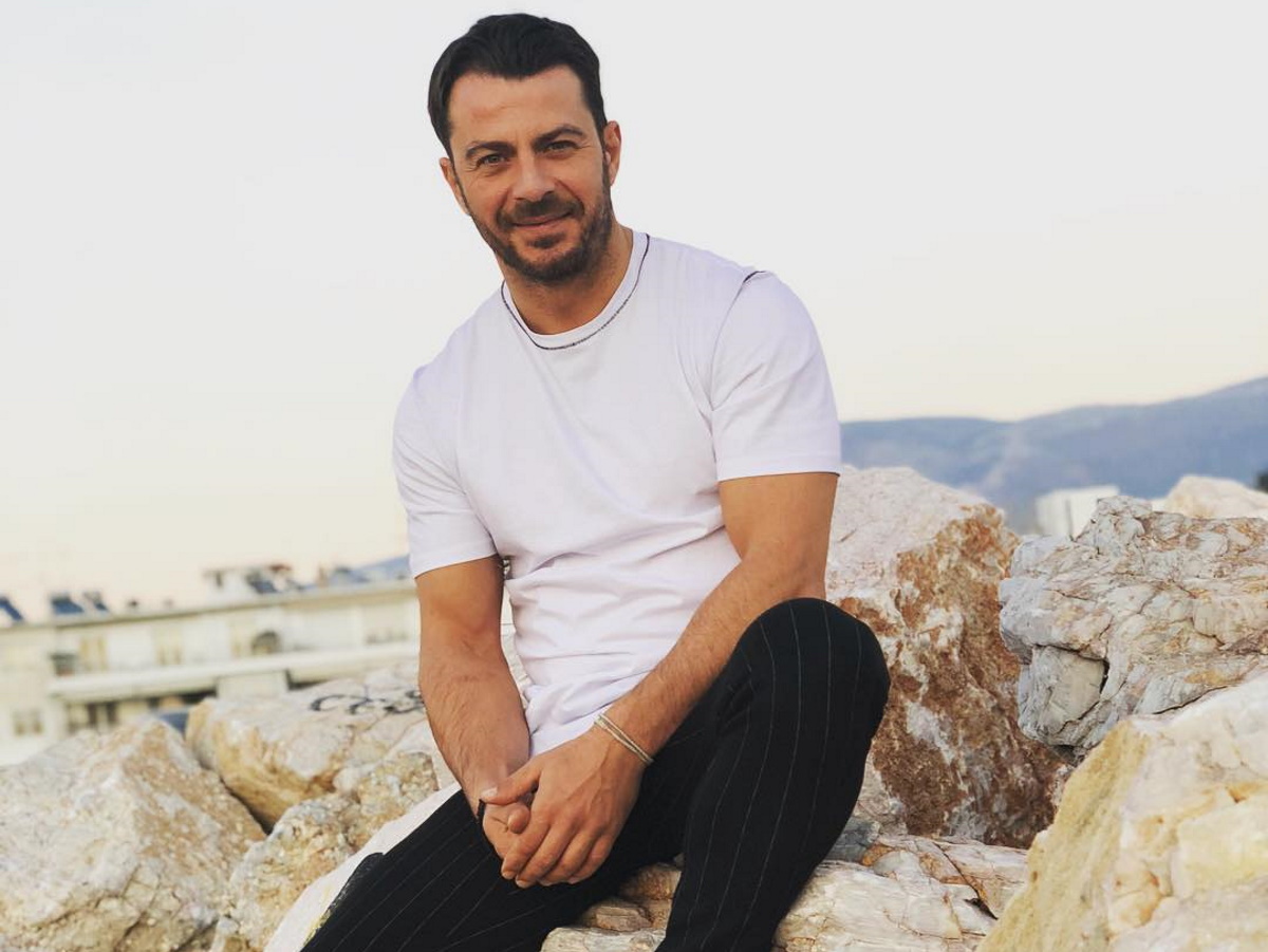 Γιώργος Αγγελόπουλος: Τι απαντά στο TLIFE για τις φήμες που τον θέλουν να αναλαμβάνει πρωινή εκπομπή με την Δούκισσα Νομικού