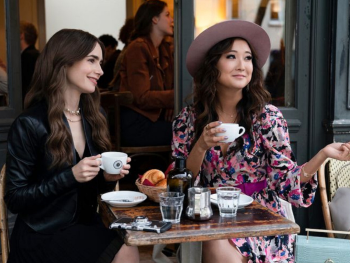 Πρωταγωνίστρια του “Emily in Paris” μιλάει για την περιπέτειά της με τον καρκίνο
