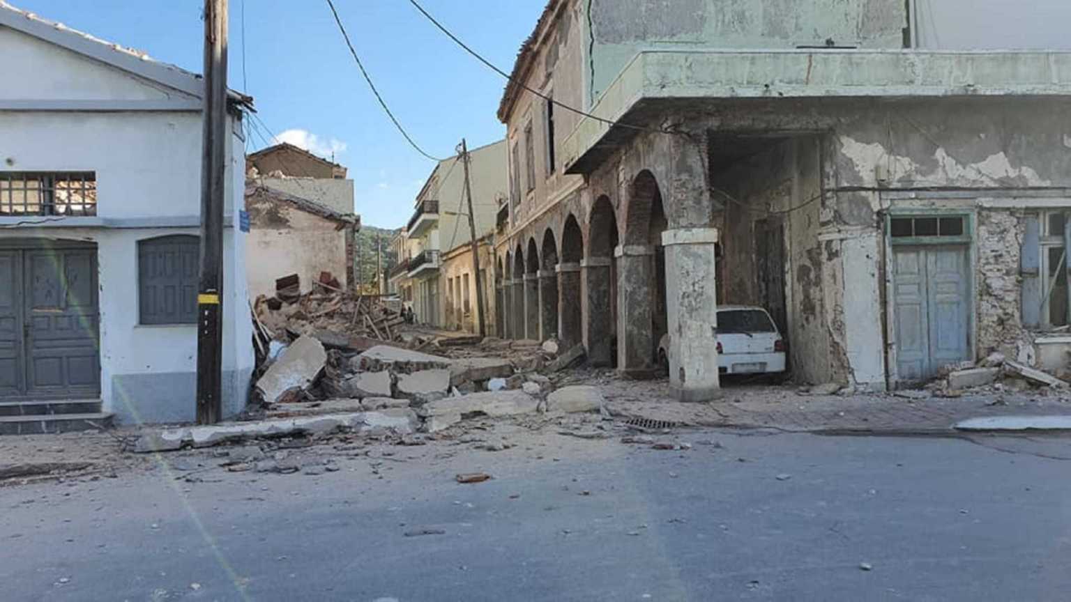Σεισμός στη Σάμο: Νεκροί δυο 17χρονοι μαθητές που καταπλακώθηκαν από τοίχο