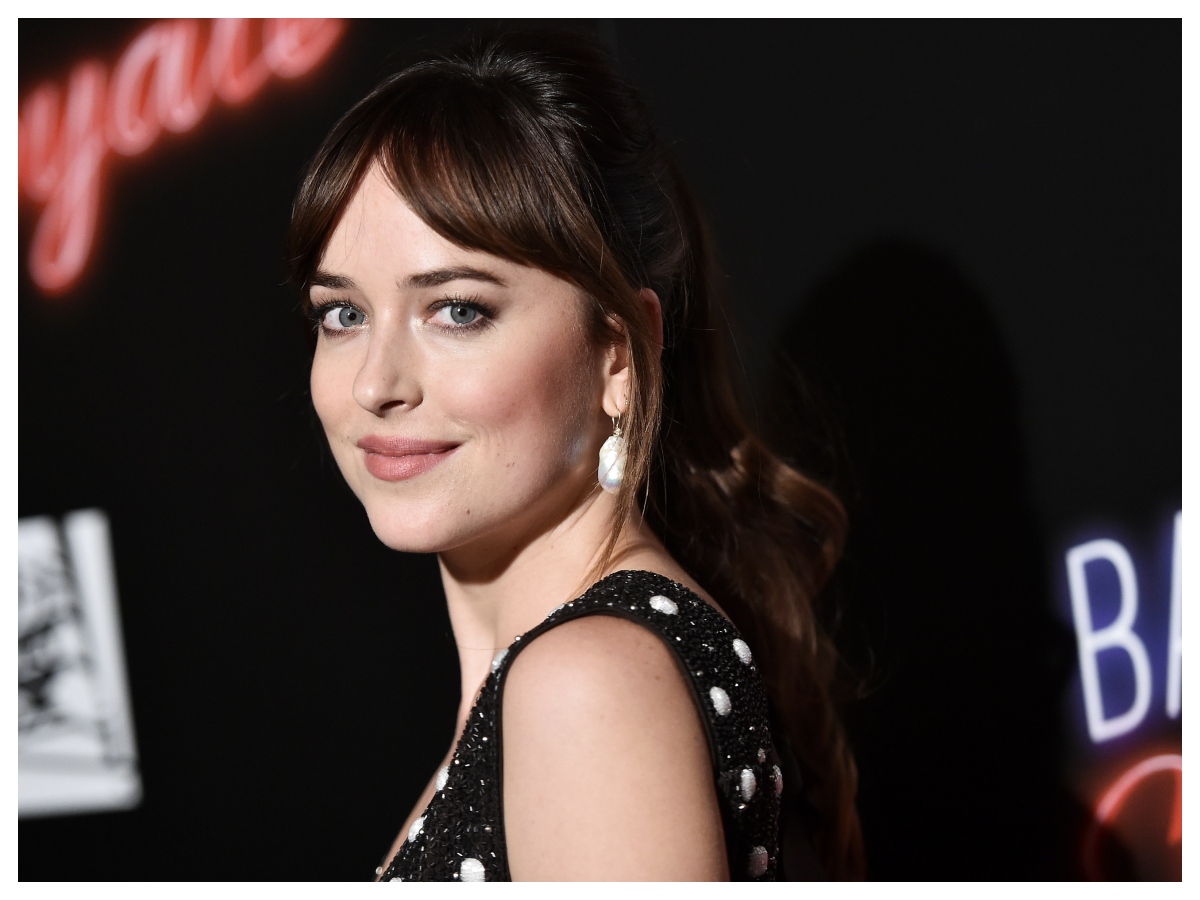 H Dakota Johnson με τα νέα της μαλλιά είναι όσο sexy δεν την έχουμε δει ποτέ (ούτε και στο 50 Shades)!