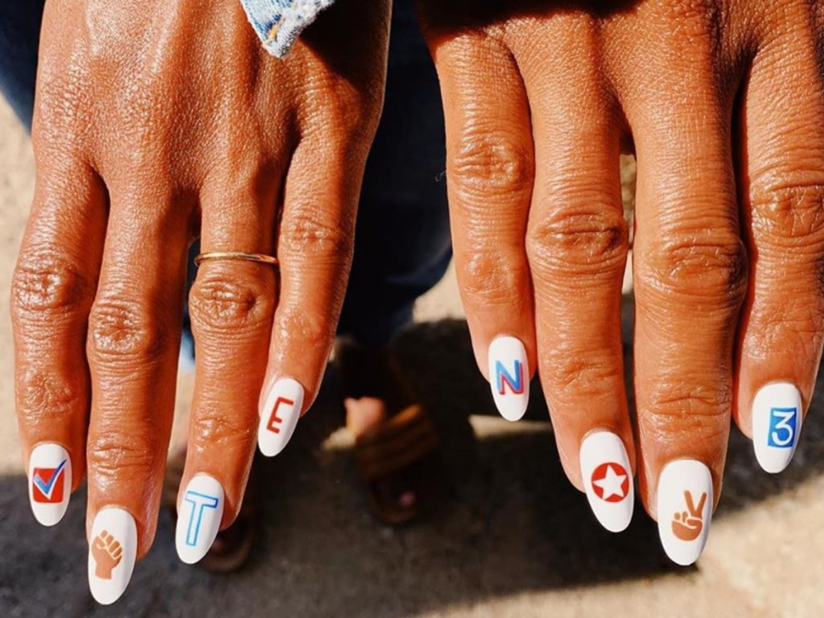 Τα μανικιούρ των εκλογών! Δες τα… vote nail art που έκαναν οι διάσημες!