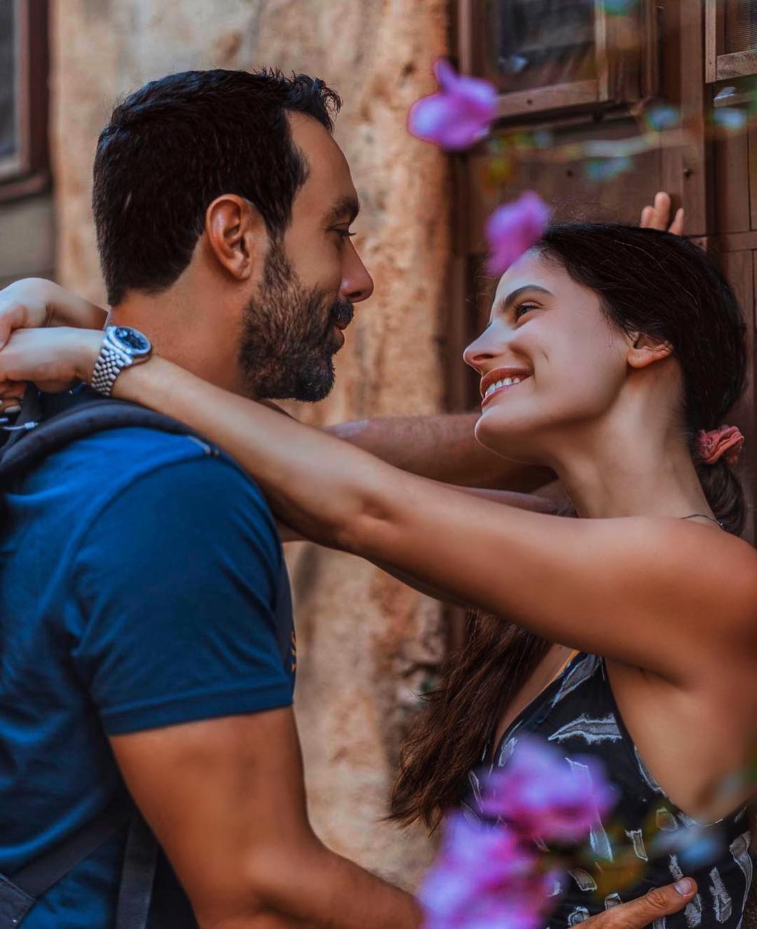 Σάκης Τανιμανίδης – Χριστίνα Μπόμπα: Οι μέλλοντες γονείς έχουν λατρεία… στα ταξίδια! Το φωτογραφικό άλμπουμ των εξωτικών τους αποδράσεων