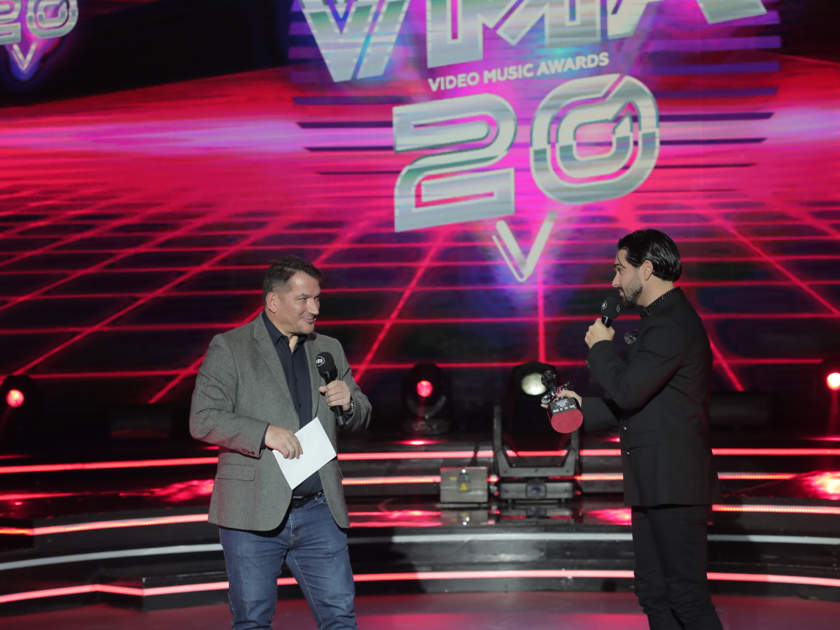 MAD VMA 2020: Ο Πύρρος Δήμας απένειμε βραβείο στις Melisses! Δες φωτογραφίες